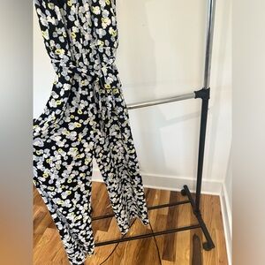 Ann Taylor Floral Jumpsuit - Size 6 - NWT